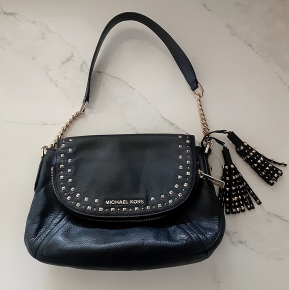 MICHAEL KORS Black Shoulder bag